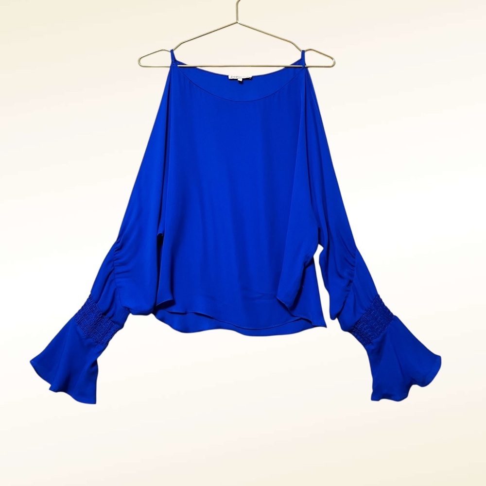 Jennifer Hope 100% Silk Cold Shoulder Blouse Size Small Royal Blue Flare Sleeve